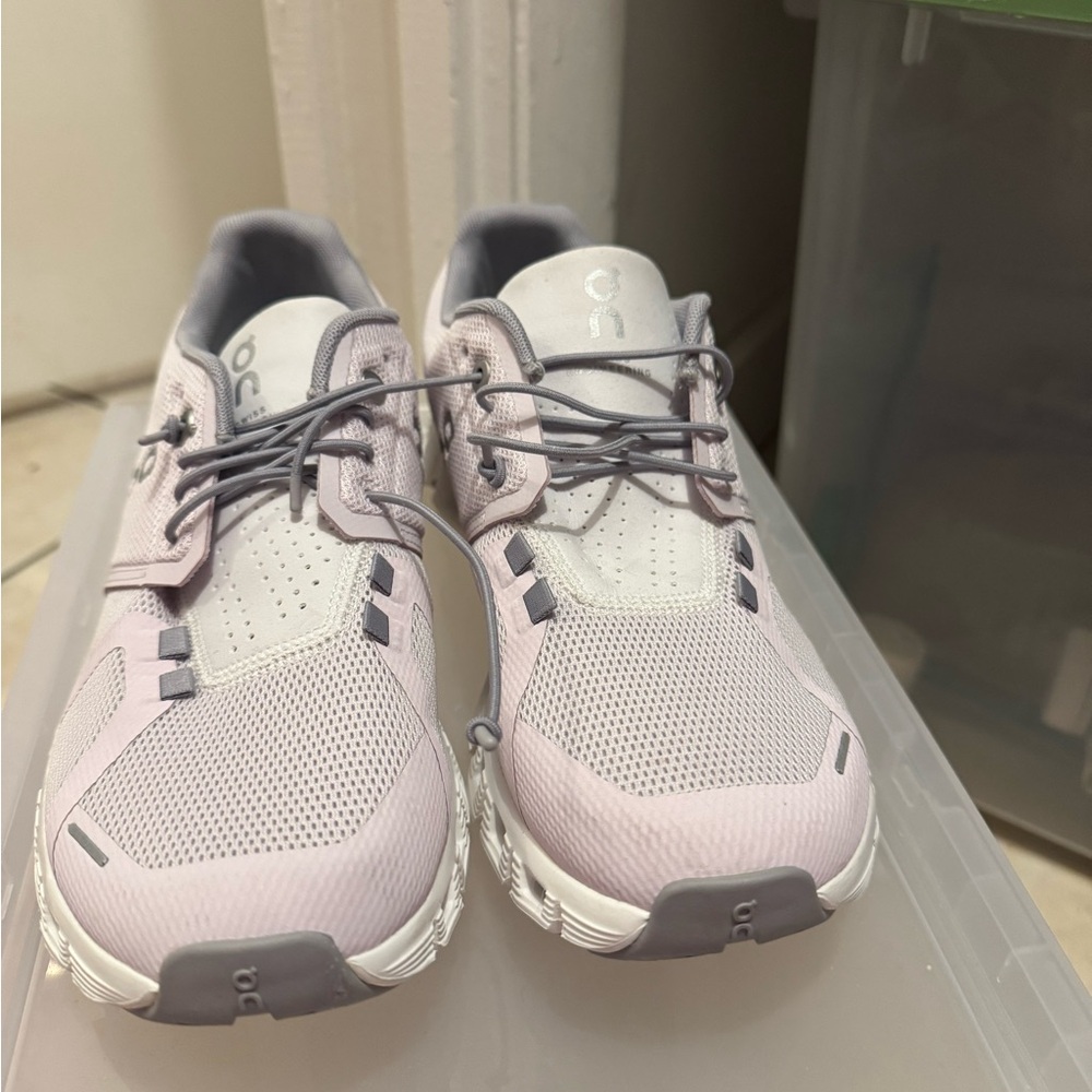 ON Women's Cloud 5 Sneakers Lily/Frost